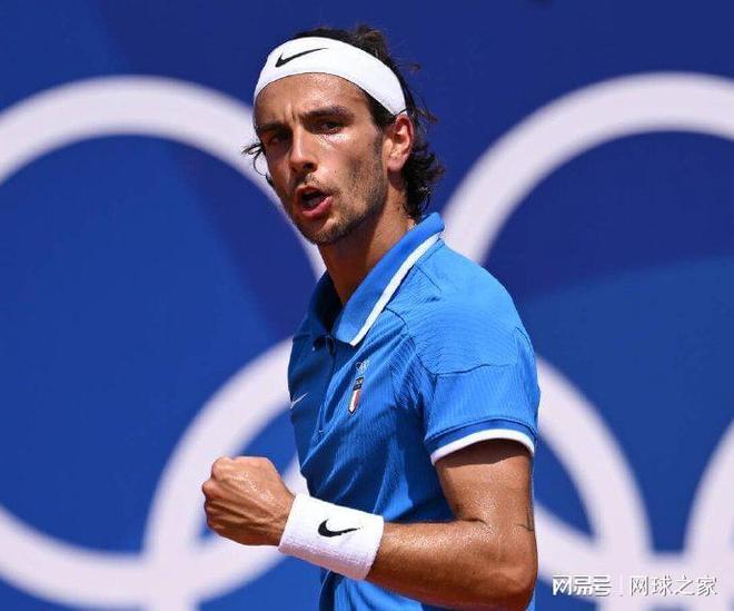 粹的拳头对 粹的拳头对