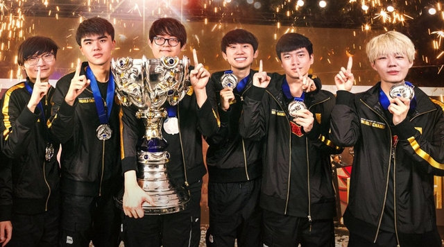 篮下依旧获 篮下依旧获