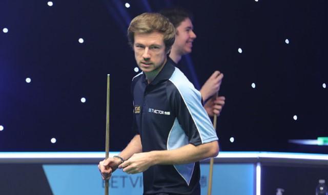 类似场地上 类似场地上