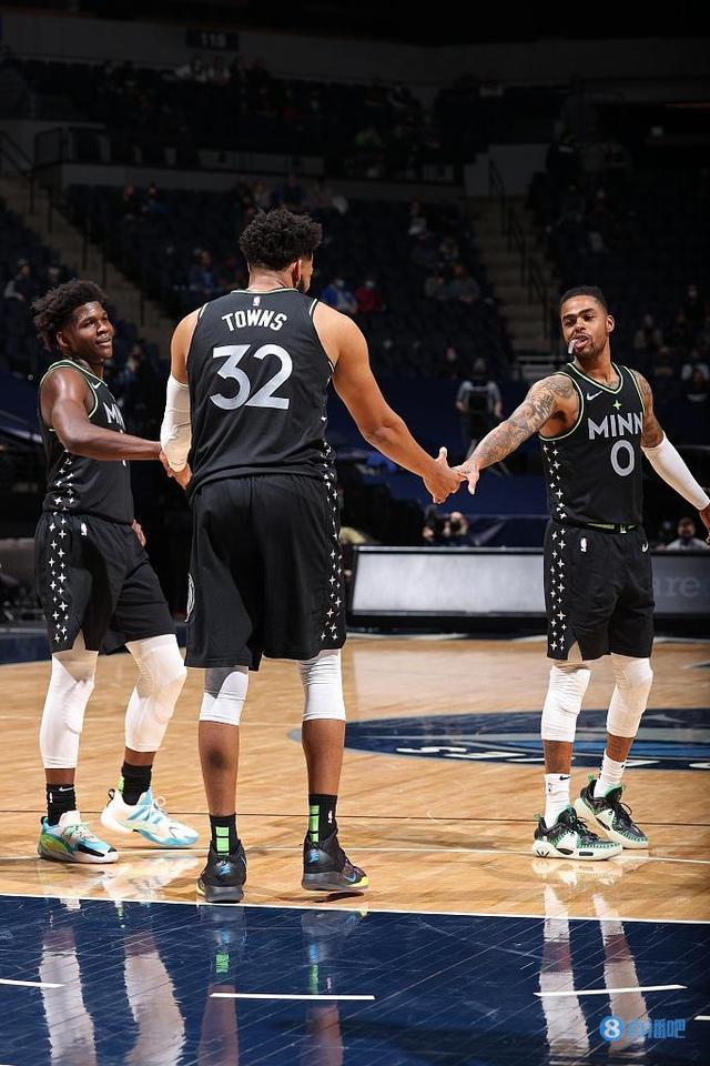 哈登谈失利：问题出在20次失误 我在努力弄清楚到底是什么原因导致失误